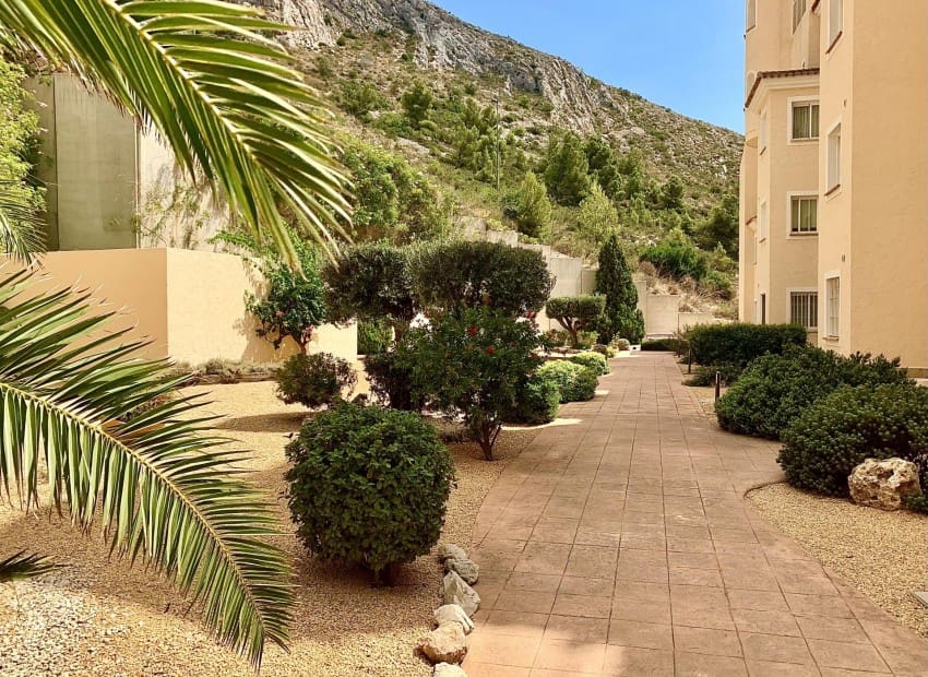 2 slaapkamer Appartement voor vakantieverhuur in Altea met zwembad - € 550 (Ref: 6305662)
