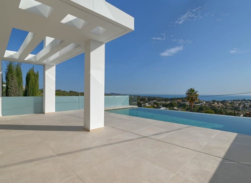 Chalet de 3 habitaciones en Calpe / Calp en venta con piscina - 1.985.000 € (Ref: 6307543)