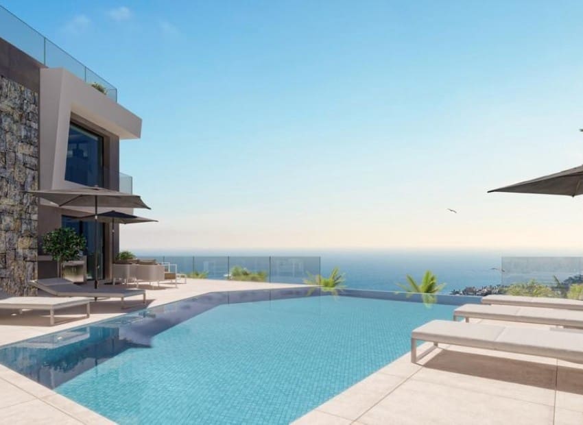 4 bedroom Villa for sale in Calpe / Calp with pool - € 1,950,000 (Ref: 6547463)