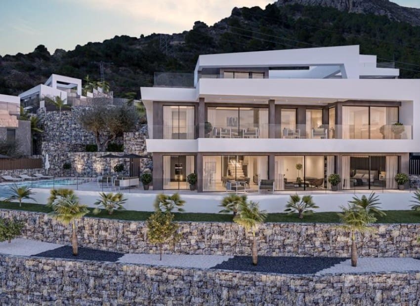 4 bedroom Villa for sale in Calpe / Calp with pool - € 1,950,000 (Ref: 6547463)