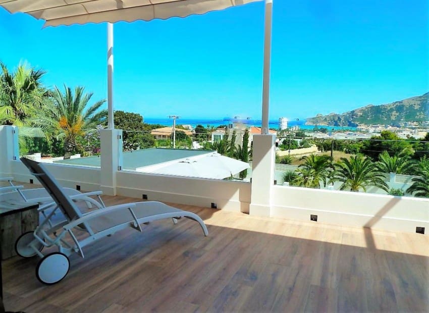 5 bedroom Villa for sale in Altea with pool - € 2,500,000 (Ref: 6870890)