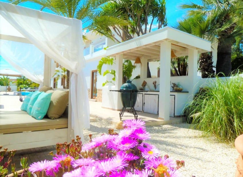 5 bedroom Villa for sale in Altea with pool - € 2,500,000 (Ref: 6870890)