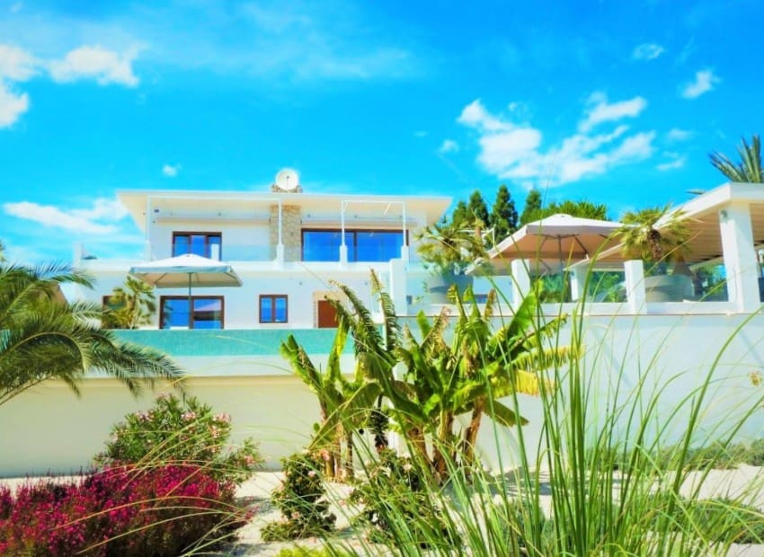 5 bedroom Villa for sale in Altea with pool - € 2,500,000 (Ref: 6870890)