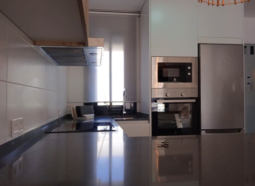 2 chambre Appartement à vendre à Torrevieja avec piscine - 249 000 € (Ref: 7037664)