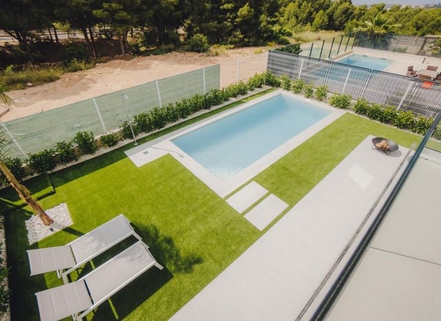 Chalet de 3 habitaciones en Golf Bahía, Finestrat en venta con piscina garaje - 840.000 € (Ref: 7037674)