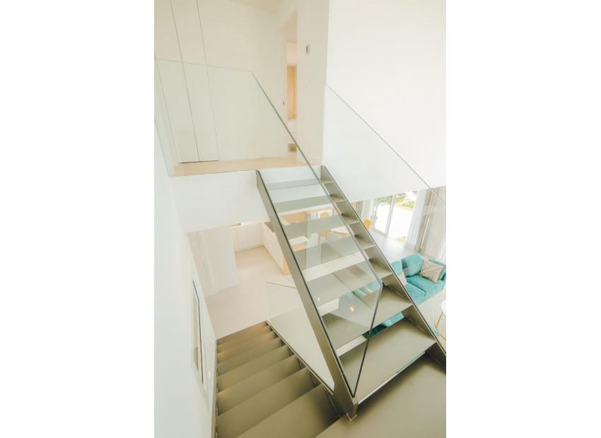 Chalet de 3 habitaciones en Finestrat en venta con piscina garaje - 840.000 € (Ref: 7037674)