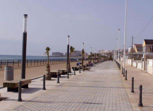 2 slaapkamer Appartement te koop in Los Europeos, Torrevieja met zwembad - € 252.800 (Ref: 7192229)