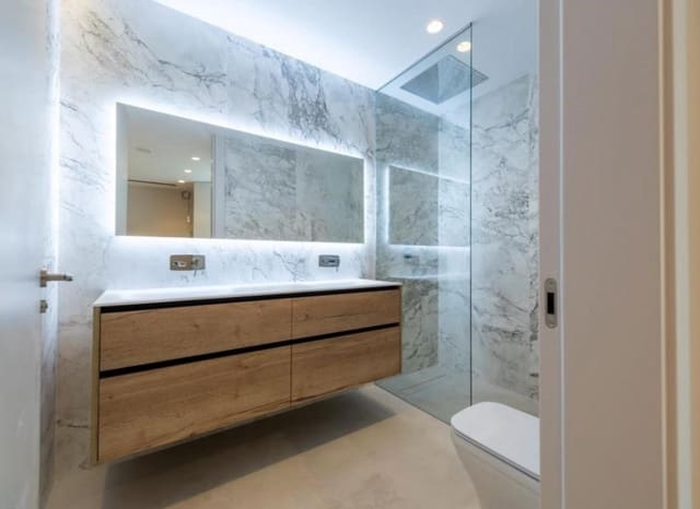 4 soverom Leilighet til salgs i Playa Poniente, Benidorm med svømmebasseng garasje - € 1 650 000 (Ref: 7287513)