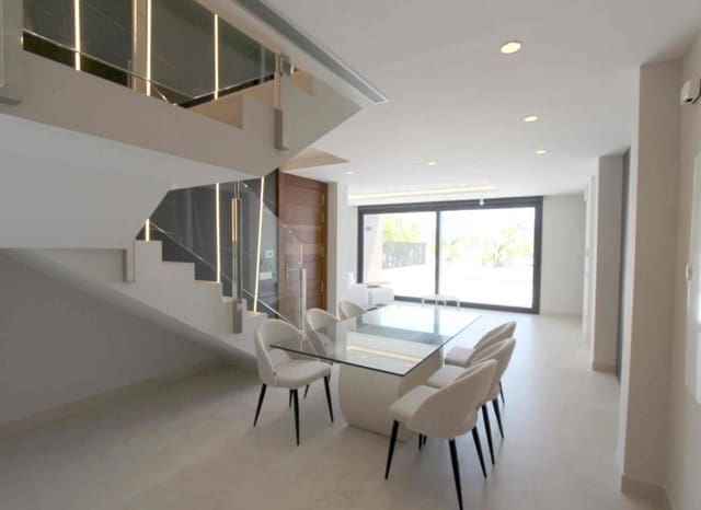 4 soverom Leilighet til salgs i Playa Poniente, Benidorm med svømmebasseng garasje - € 1 650 000 (Ref: 7287513)