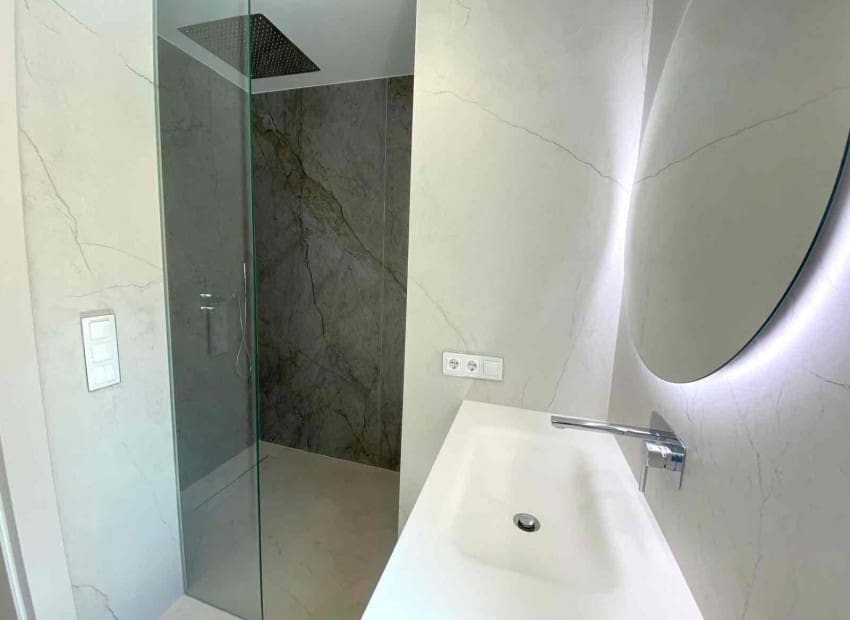 4 soverom Leilighet til salgs i Benidorm med svømmebasseng garasje - € 1 650 000 (Ref: 7287513)