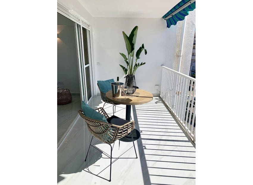 2 bedroom Apartment for holiday rental in Altea with pool - € 600 (Ref: 7473774)