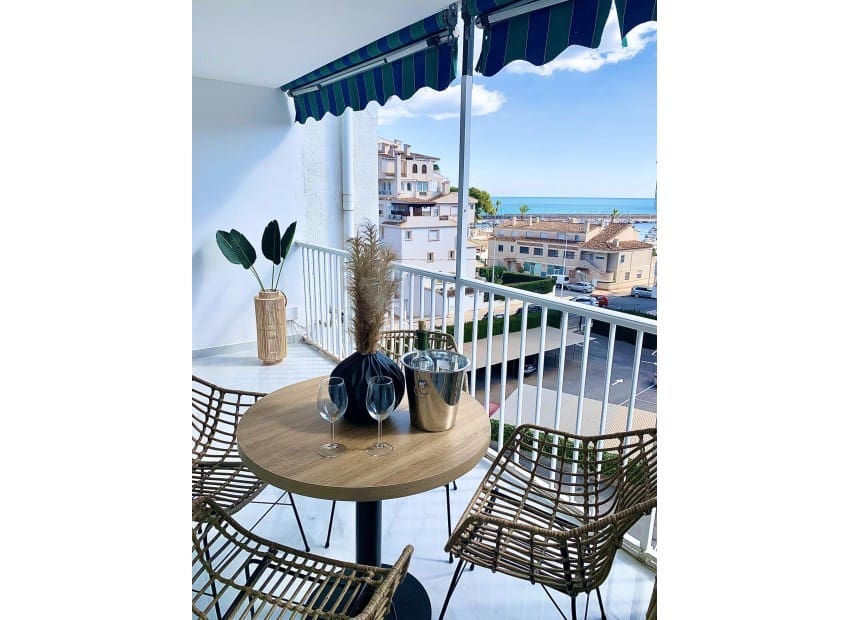 2 bedroom Apartment for holiday rental in Altea with pool - € 600 (Ref: 7473774)