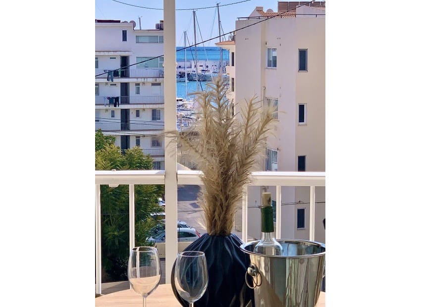 2 bedroom Apartment for holiday rental in Altea with pool - € 600 (Ref: 7473774)