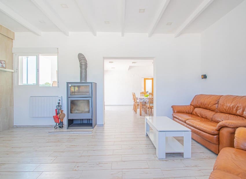 4 Zimmer Villa zu verkaufen in La Nucia mit Pool - 548.000 € (Ref: 7515616)