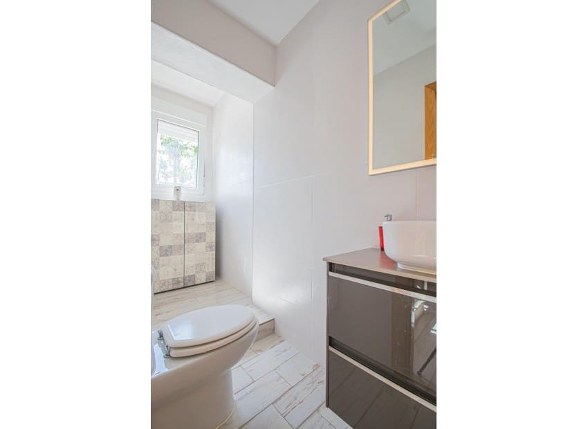 4 Zimmer Villa zu verkaufen in La Nucia mit Pool - 548.000 € (Ref: 7515616)