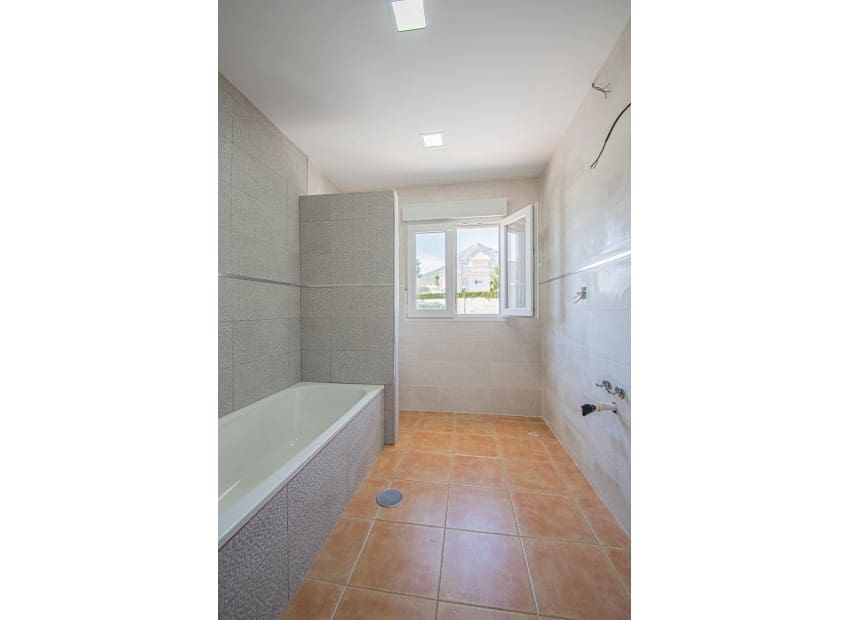 4 Zimmer Villa zu verkaufen in La Nucia mit Pool - 548.000 € (Ref: 7515616)