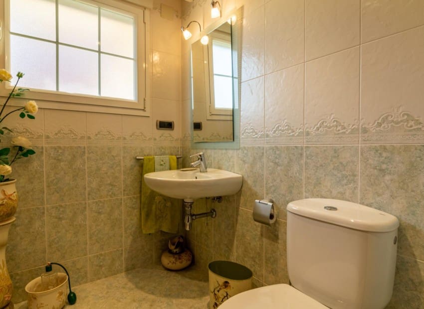 5 bedroom Villa for sale in La Nucia with pool - € 800,000 (Ref: 7552272)