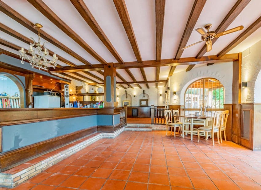 3 bedroom Villa for sale in La Nucia with pool - € 395,000 (Ref: 7555848)