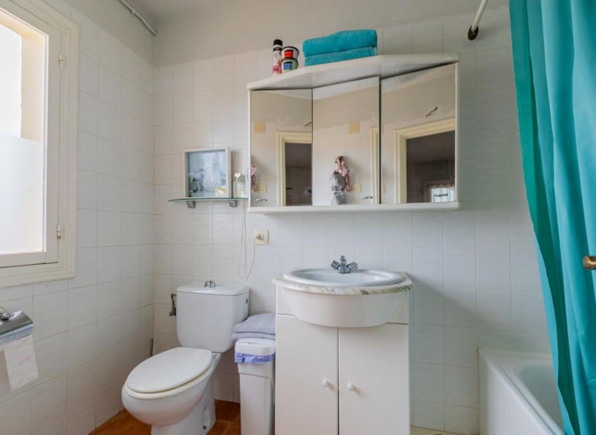 3 bedroom Villa for sale in La Nucia with pool - € 395,000 (Ref: 7555848)