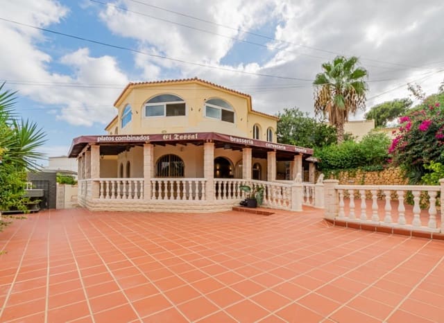 3 bedroom Villa for sale in La Nucia with pool - € 395,000 (Ref: 7555848)