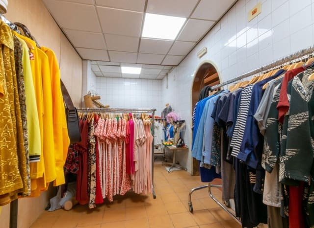 3 bedroom Villa for sale in La Nucia with pool - € 395,000 (Ref: 7555848)