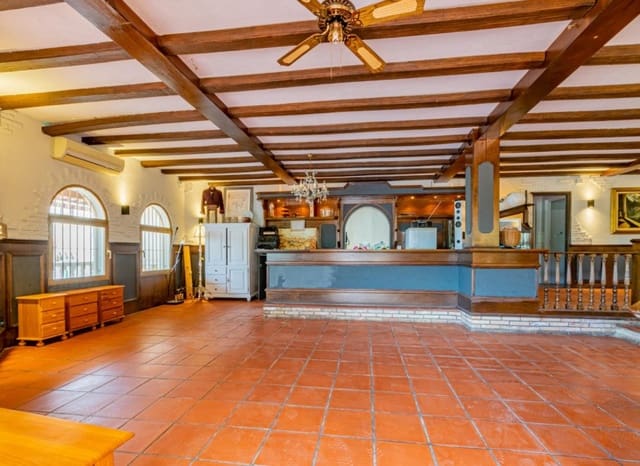 3 bedroom Villa for sale in La Nucia with pool - € 395,000 (Ref: 7555848)