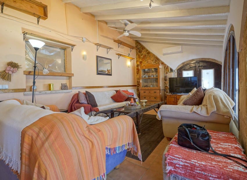 3 soveværelse Villa til salg i Javea / Xabia med swimmingpool - € 375.000 (Ref: 8825529)