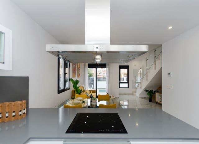 3 Zimmer Villa zu verkaufen in El Chaparral - La Siesta - La Torreta, Torrevieja mit Pool - 409.000 € (Ref: 8825666)