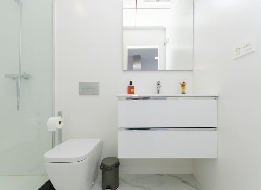 3 slaapkamer Villa te koop in Torrevieja met zwembad - € 409.000 (Ref: 8825666)