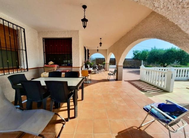4 soveværelse Finca/Landehus til salg i Fortuna med swimmingpool - € 249.000 (Ref: 8825669)