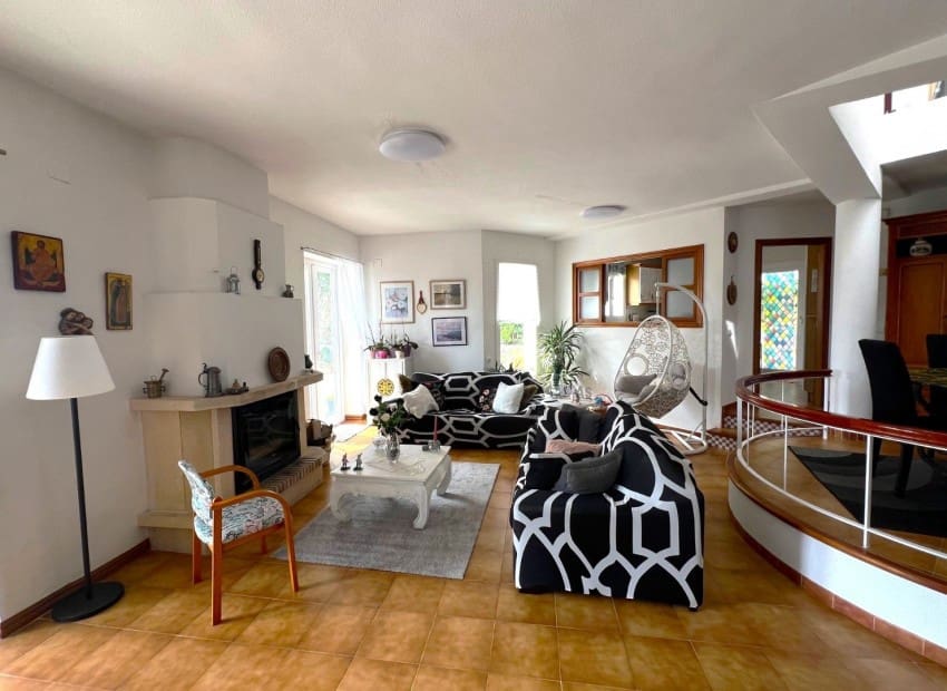 4 soveværelse Villa til salg i Altea la Vella med swimmingpool - € 525.000 (Ref: 8825675)