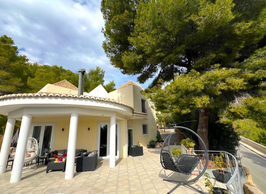 4 soveværelse Villa til salg i Altea la Vella med swimmingpool - € 525.000 (Ref: 8825675)
