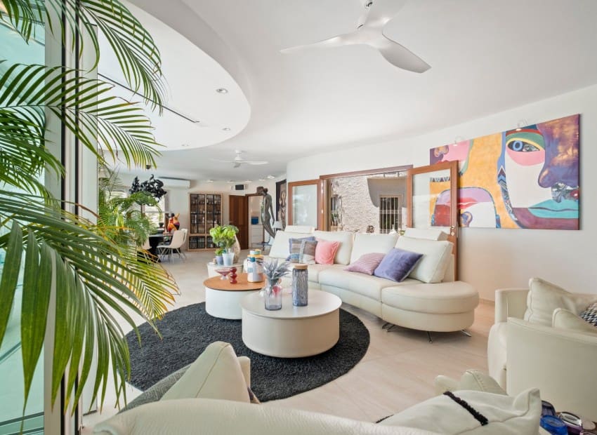 5 bedroom Villa for sale in Altea with pool garage - € 1,975,000 (Ref: 8825676)