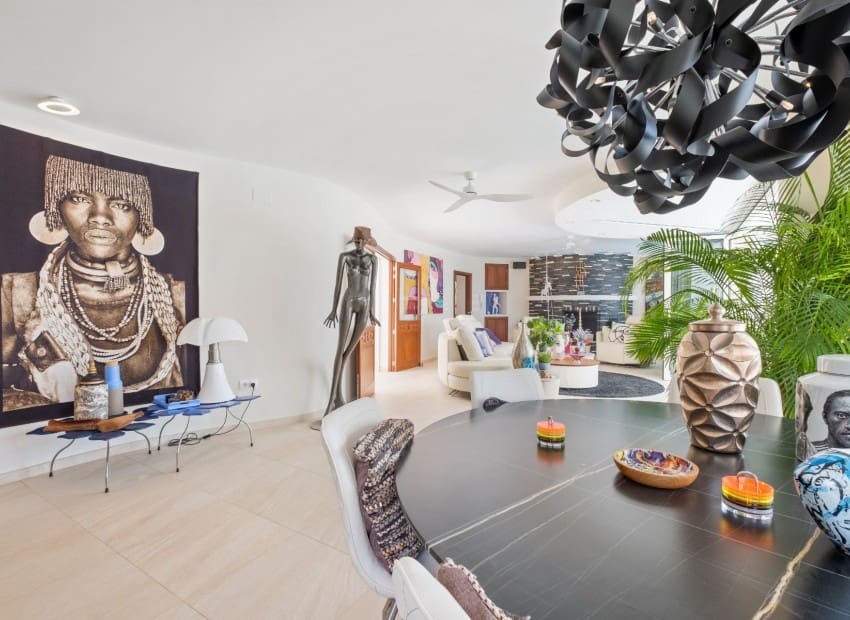 5 bedroom Villa for sale in Altea with pool garage - € 1,975,000 (Ref: 8825676)