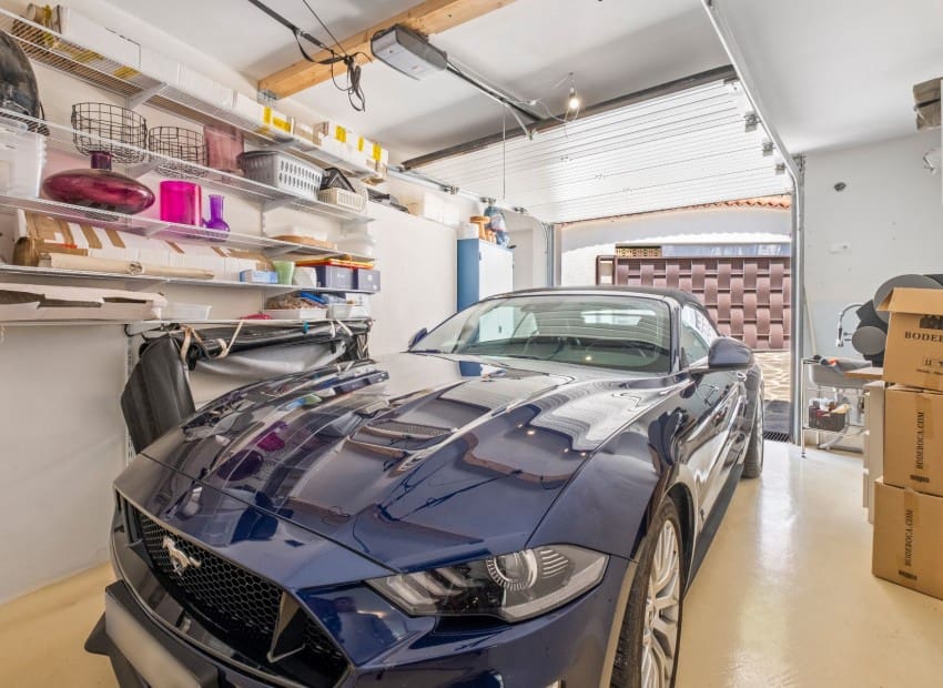 5 bedroom Villa for sale in Altea with pool garage - € 1,975,000 (Ref: 8825676)