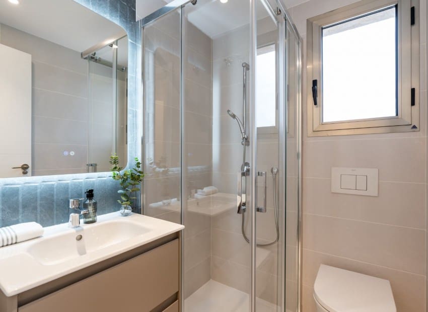 2 bedroom Apartment for sale in Calpe / Calp with pool - € 689,000 (Ref: 8825681)