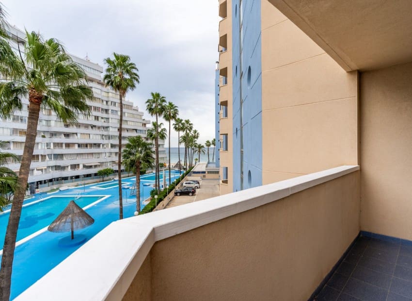 2 bedroom Apartment for sale in Calpe / Calp with pool - € 689,000 (Ref: 8825681)