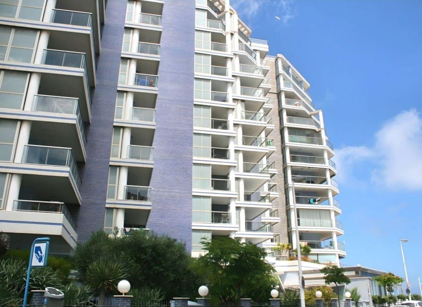 2 bedroom Apartment for sale in Calpe / Calp with pool - € 689,000 (Ref: 8825681)