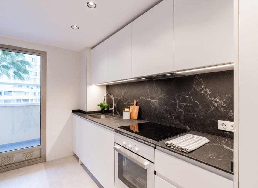 2 bedroom Apartment for sale in Calpe / Calp with pool - € 689,000 (Ref: 8825681)