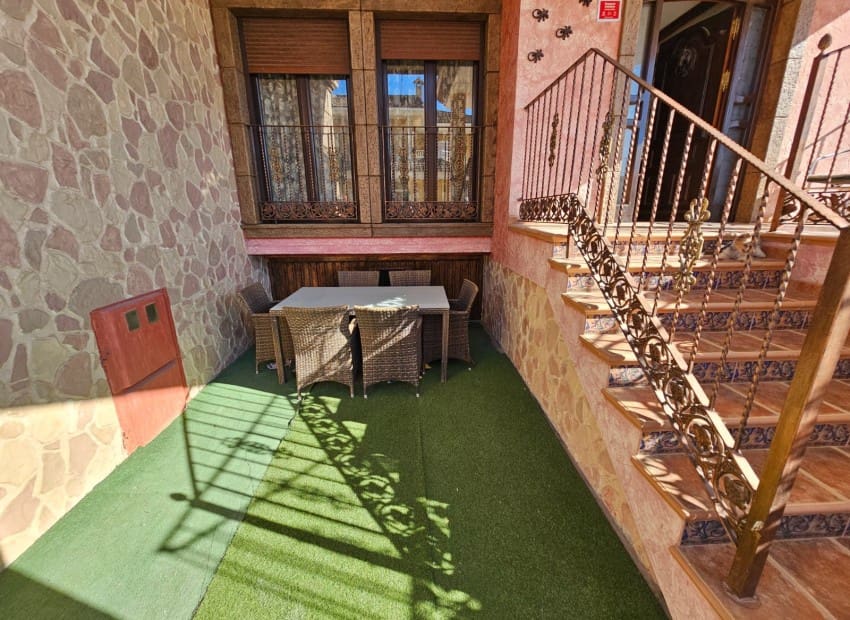 7 chambre Villa/Maison à vendre à Daya Nueva avec piscine garage - 425 000 € (Ref: 8825683)