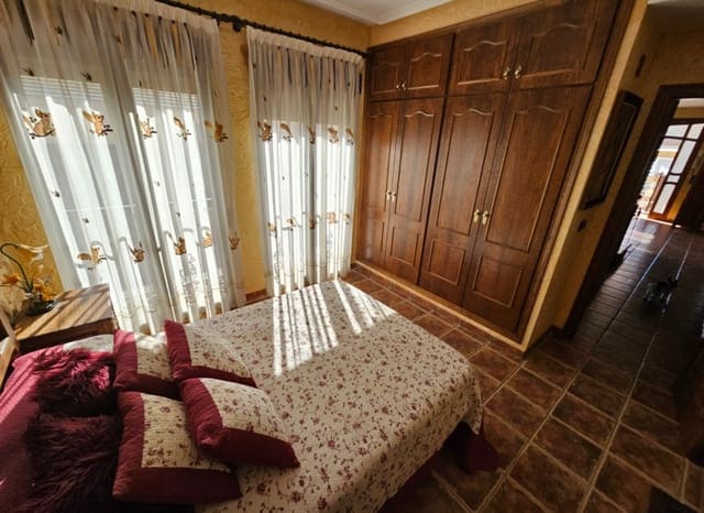 7 chambre Villa/Maison à vendre à Daya Nueva avec piscine garage - 425 000 € (Ref: 8825683)