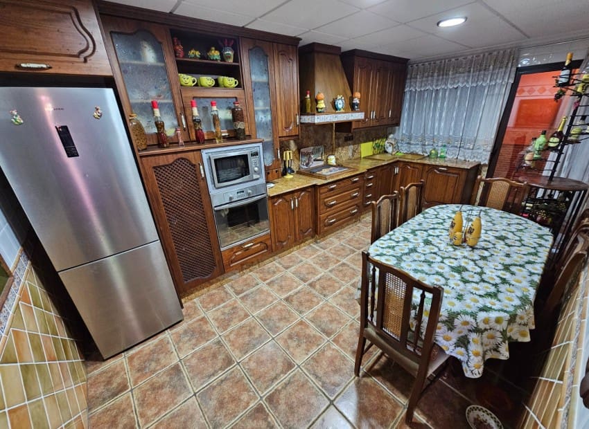 7 chambre Villa/Maison à vendre à Daya Nueva avec piscine garage - 425 000 € (Ref: 8825683)