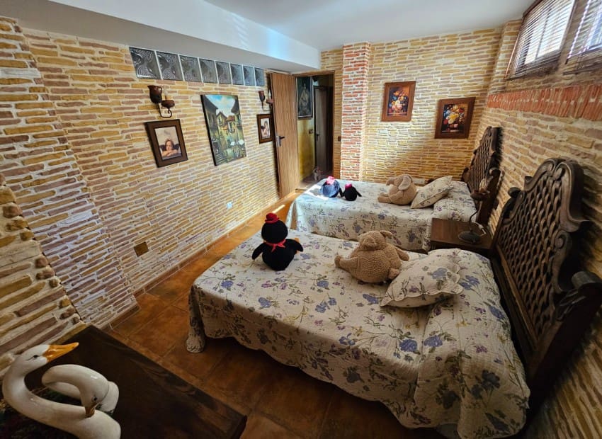 7 chambre Villa/Maison à vendre à Daya Nueva avec piscine garage - 425 000 € (Ref: 8825683)