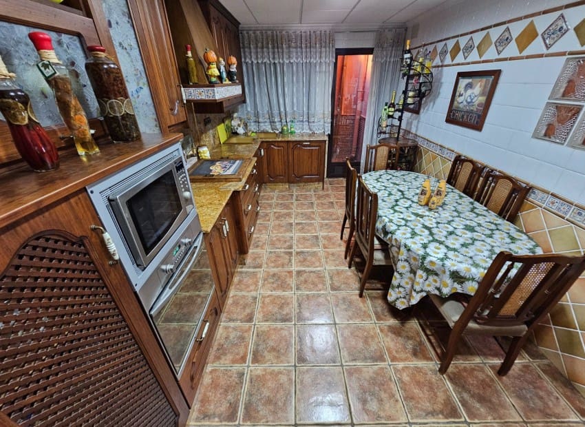 7 chambre Villa/Maison à vendre à Daya Nueva avec piscine garage - 425 000 € (Ref: 8825683)