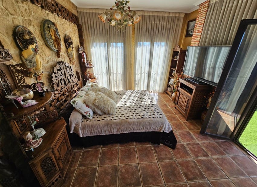 7 chambre Villa/Maison à vendre à Daya Nueva avec piscine garage - 425 000 € (Ref: 8825683)