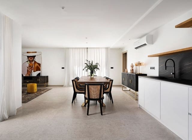 Chalet de 4 habitaciones en Barranco Hondo, La Nucia en venta con piscina - 1.150.000 € (Ref: 8825685)