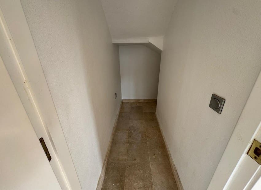 3 makuuhuone Huvila myytävänä paikassa Guardamar del Segura mukana uima-altaan - 390 000 € (Ref: 8825687)