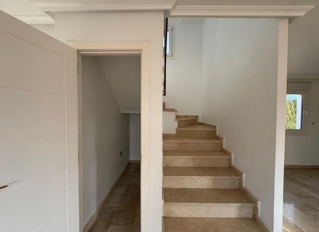 3 makuuhuone Huvila myytävänä paikassa El Raso, Guardamar del Segura mukana uima-altaan - 390 000 € (Ref: 8825687)