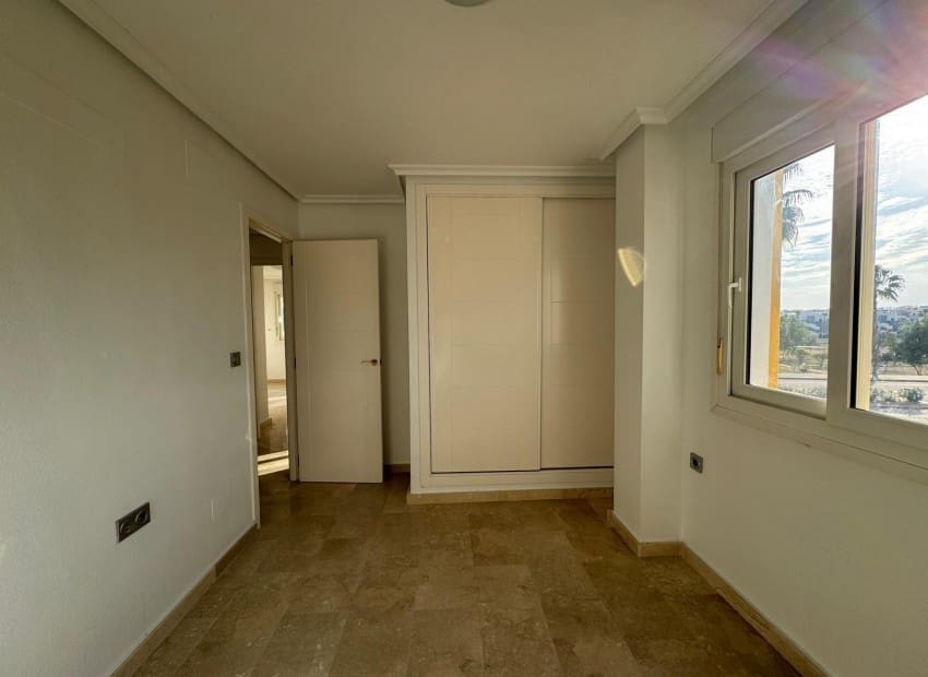 3 makuuhuone Huvila myytävänä paikassa Guardamar del Segura mukana uima-altaan - 390 000 € (Ref: 8825687)