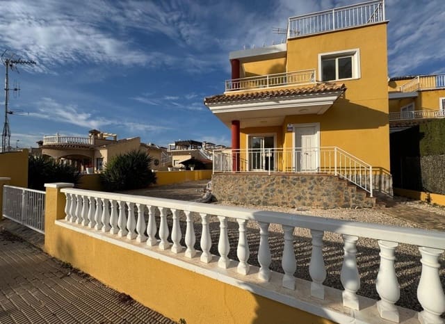 3 soverom Villa til salgs i El Raso, Guardamar del Segura med svømmebasseng - € 390 000 (Ref: 8825687)